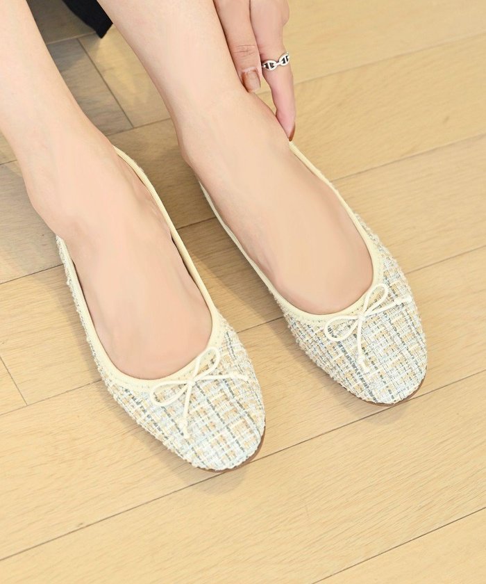 【ヌーベルローブオウ/nouvelleRobe Ou】の【本革・高反発】Round ラウンドトゥ ツイードバレエシューズ インテリア・キッズ・メンズ・レディースファッション・服の通販 founy(ファニー) https://founy.com/ ファッション Fashion レディースファッション Fashion for Women クッション Cushion, Throw Pillow 抗菌 Antibacterial, Bacteria-Resistant シューズ Shoes, Footwear ツイード Twill, Twill Weave バレエ Ballet, Ballet Style ファブリック Fabric, Textile フィット Fit, Slim Fit フラット Flat, Flat Shoes ラウンド Round, Round Neck おすすめ Recommended / Our Picks |ID: prp329100004591385 ipo3291000000033655955