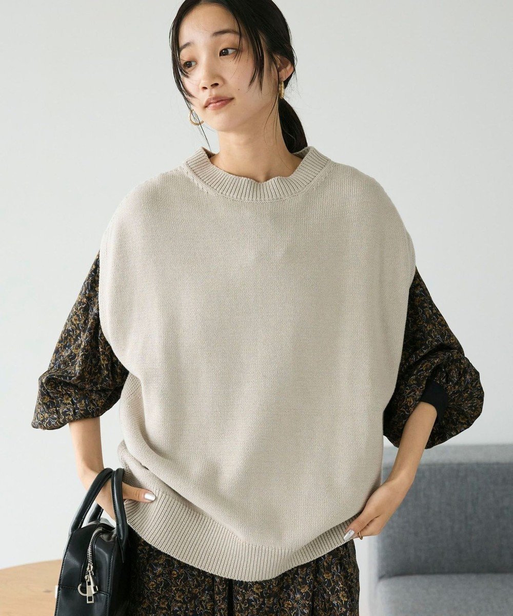 【クラフトスタンダードブティック/CRAFT STANDARD BOUTIQUE】のクルーネックニットベスト インテリア・キッズ・メンズ・レディースファッション・服の通販 founy(ファニー) 　ファッション　Fashion　レディースファッション　Ladies' Fashion Online　アウター　Coat Outerwear　トップス・カットソー　Tops/Tshirt　ニット　Knit Tops　ベスト/ジレ　Gilets/Vests　洗える　Washable　ショルダー　Shoulder　シンプル　Simple　ドロップ　Drop　フォルム　Form　ベスト　Vest　ポケット　Pocket　ミドル　Middle　A/W・秋冬　Aw・Autumn/Winter・Fw・Fall-Winter　NEW・新作・新着・新入荷　New Arrivals　2024年　2024　2024-2025秋冬・A/W　Aw/Autumn/Winter/Fw/Fall/2024-2025　Gray Beige|ID: prp329100004591391 ipo3291000000032672411