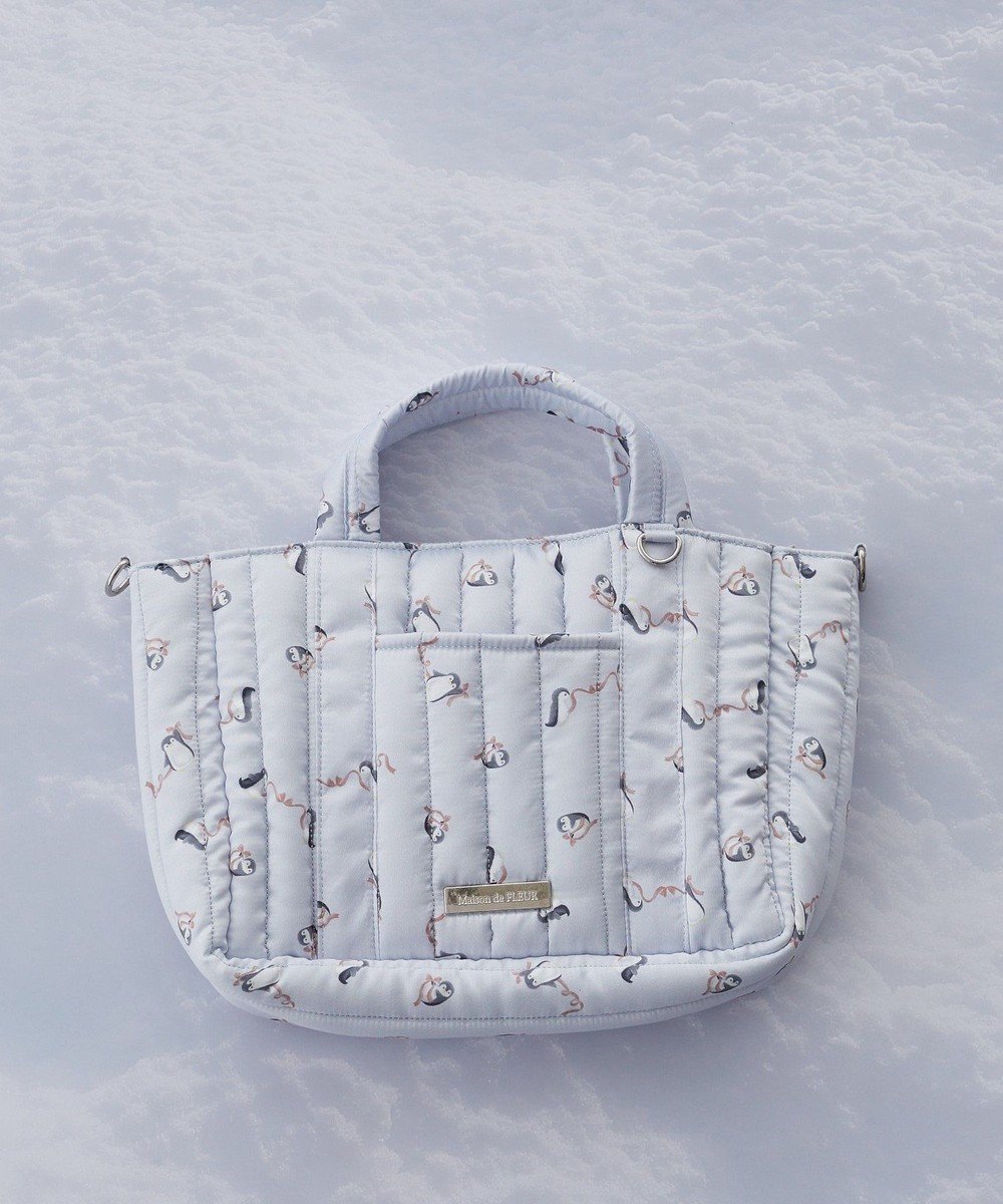 【メゾンドフルール/Maison de FLEUR】のペンギンキルトショルダーバッグ インテリア・キッズ・メンズ・レディースファッション・服の通販 founy(ファニー) ファッション Fashion レディースファッション Fashion for Women バッグ Bags おすすめ Recommended / Our Picks キルティング Quilted, Quilting チャーム Charm, Pendant エレガント 上品 Elegant Light Blue|ID: prp329100004591403 ipo3291000000033656025
