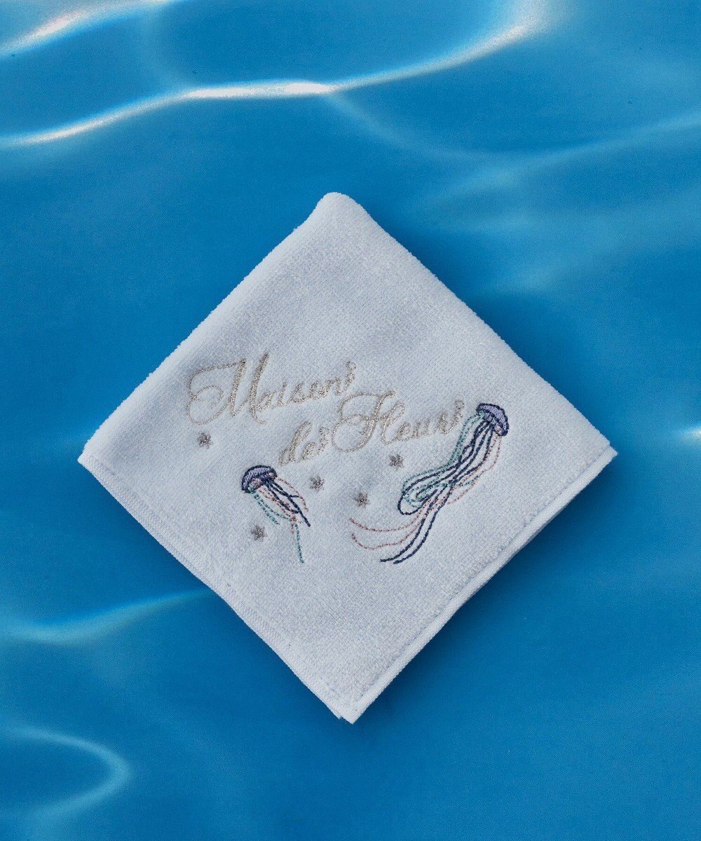 【メゾンドフルール/Maison de FLEUR】のジェリーフィッシュ刺繍タオルハンカチ 人気、トレンドファッション・服の通販 founy(ファニー) 　ファッション　Fashion　レディースファッション　Fashion for Women　ミニ財布・二つ折り財布　Wallets & Card Cases　おすすめ　Recommended / Our Picks　ギフト プレゼント　Gift / Present　コンパクト　Compact, Small Size　タオル　Towel, Bath Towel　ハンカチ　Handkerchief, Hanky　ハンド　Hand, Handmade　財布　Wallet, Purse　 other-1|ID: prp329100004591408 ipo3291000000032672496