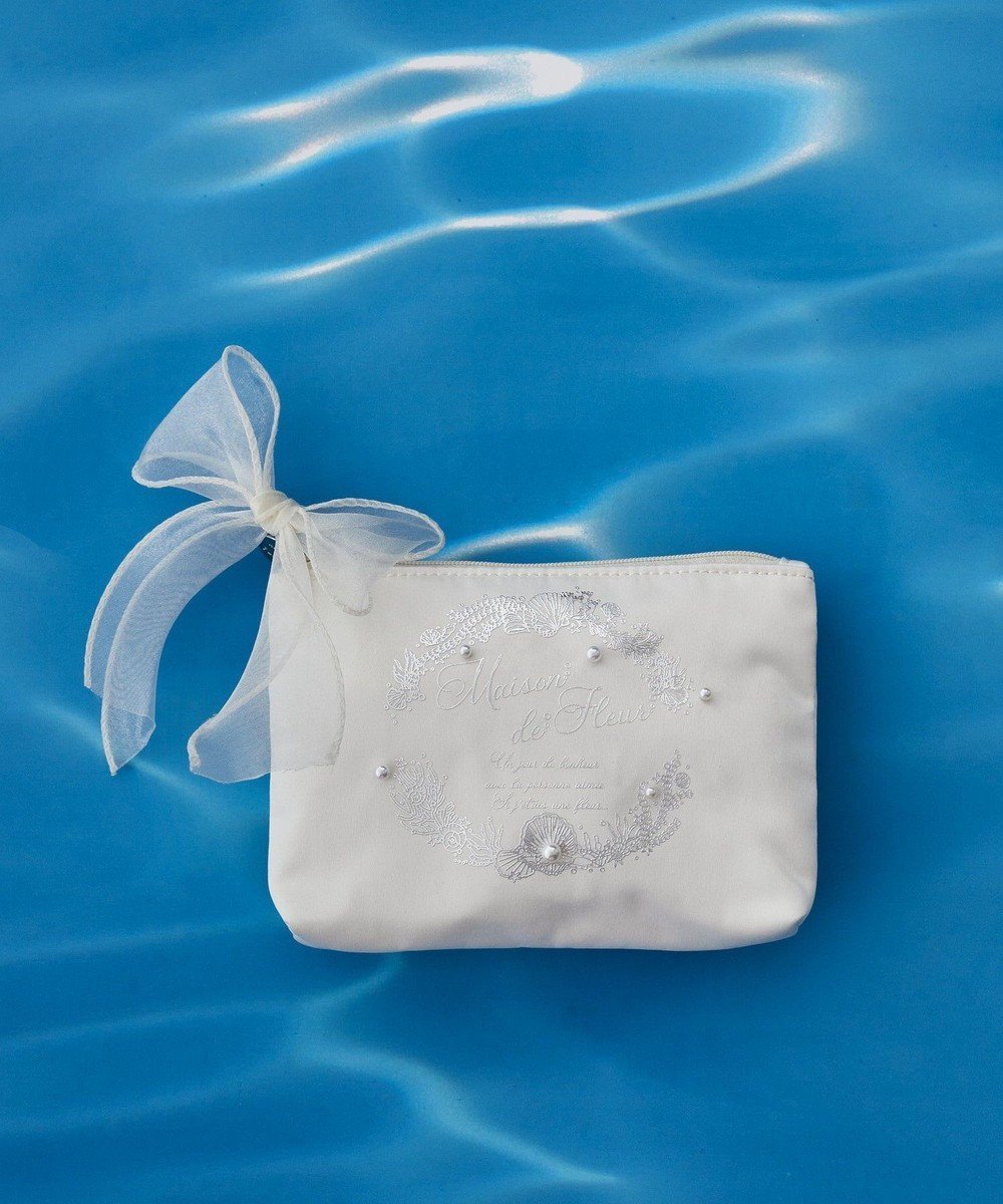 【メゾンドフルール/Maison de FLEUR】のシーシェルプリントポーチ インテリア・キッズ・メンズ・レディースファッション・服の通販 founy(ファニー) 　ファッション　Fashion　レディースファッション　Fashion for Women　ミニ財布・二つ折り財布　Wallets & Card Cases　ポーチ&ミニバッグ　Pouches & Mini Bags　オーガンジー　Organza Fabric　コンパクト　Compact, Small Size　サテン　Satin, Glossy Fabric　パール　Pearl, Pearl Accent　フォルム　Silhouette, Form　フレーム　Frame, Outline　プリント　Print, Printed Pattern　ポーチ　Pouch, Small Case　モチーフ　Motif, Design Theme　リボン　Ribbon, Bow　エレガント 上品　Elegant　財布　Wallet, Purse　Ivory|ID: prp329100004591410 ipo3291000000033656053