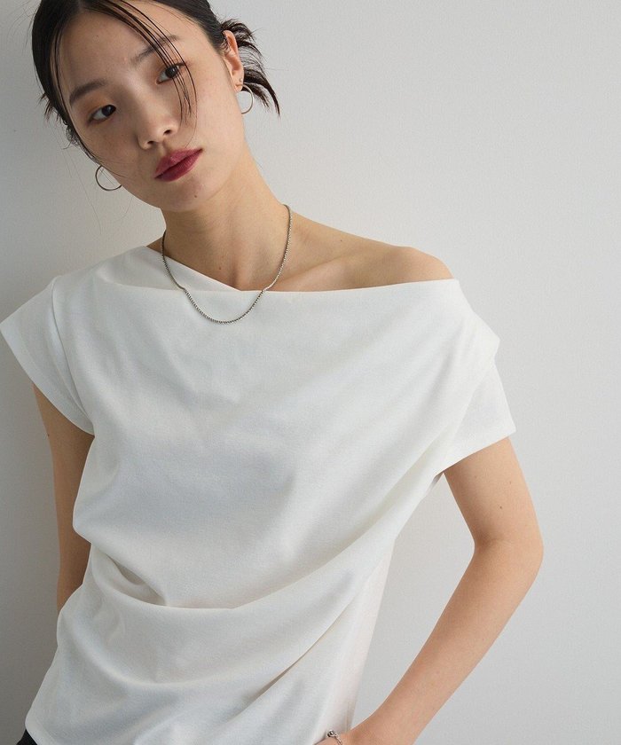 【グリーンパークス/Green Parks】のドレープオフショルフレンチ袖Tシャツ インテリア・キッズ・メンズ・レディースファッション・服の通販 founy(ファニー) https://founy.com/ ファッション Fashion レディースファッション Fashion for Women トップス・カットソー Cut & Sew Tops シャツ・ブラウス・オフィスカジュアル Elegant Blouses & Button-Ups ロングTシャツ・Tシャツ Longline T-Shirts & Tees カットソー・ベーシックTシャツ Cut-and-Sewn Tops / Stretch Tees & Basics おすすめ Recommended / Our Picks カットソー Cut and Sewn Top コンパクト Compact, Small Size ストレッチ Stretch, Stretchy Fabric デコルテ Décolleté, Neckline フレンチ French, French Style ポケット Pocket, Pocket Detail 夏 Summer 春 Spring S/S・春夏 SS, Spring/Summer, Warm Season |ID: prp329100004591431 ipo3291000000032668496