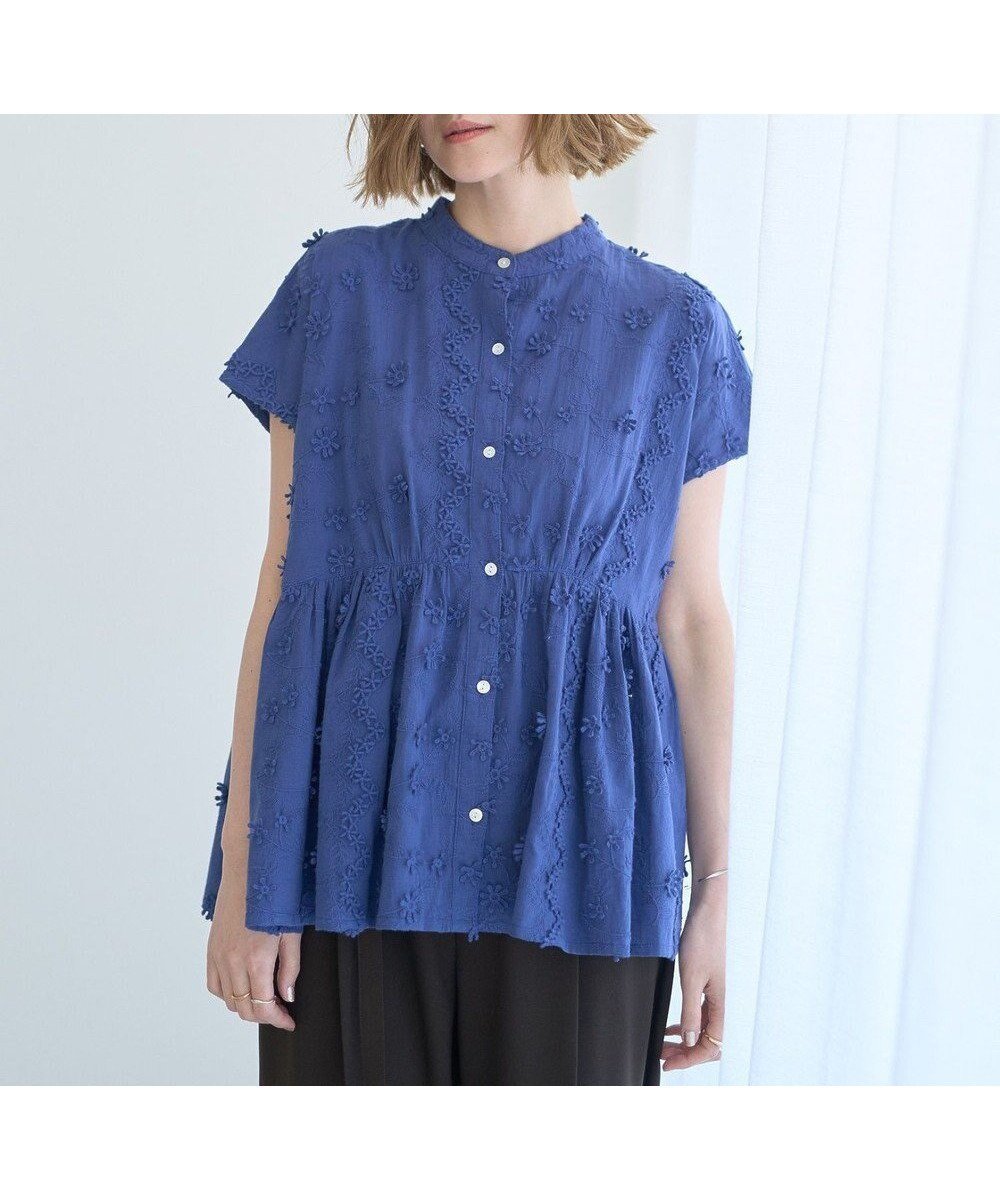 【イェッカ ヴェッカ/YECCA VECCA】の3Dフラワーエンブロイダリーブラウス 人気、トレンドファッション・服の通販 founy(ファニー) 　ファッション　Fashion　レディースファッション　Ladies' Fashion Online　トップス・カットソー　Tops/Tshirt　シャツ/ブラウス　Shirts/Blouses　NEW・新作・新着・新入荷　New Arrivals　おすすめ　Recommend　ギャザー　Gather　スリーブ　Sleeve　トレンド　Trend　フラワー　Flower　フレンチ　French　ペプラム　Peplum　ポケット　Pocket　今季　This Season　夏　Summer　春　Spring　S/S・春夏　Ss・Spring/Summer　 other-1|ID: prp329100004591436 ipo3291000000032588545