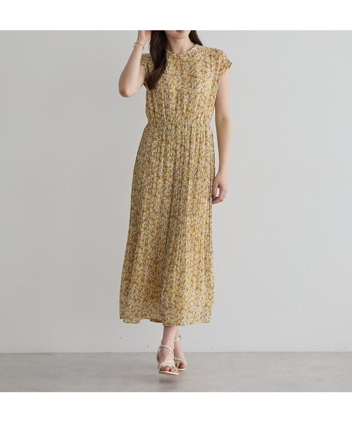 【イェッカ ヴェッカ/YECCA VECCA】の小花柄プリーツワンピース インテリア・キッズ・メンズ・レディースファッション・服の通販 founy(ファニー) https://founy.com/ ファッション Fashion レディースファッション Ladies' Fashion Online ワンピース Dress NEW・新作・新着・新入荷 New Arrivals おすすめ Recommend エレガント 上品 Elegant シフォン Chiffon スリーブ Sleeve フレンチ French プリーツ Pleats ポケット Pocket ランダム Random 夏 Summer 春 Spring S/S・春夏 Ss・Spring/Summer |ID: prp329100004591441 ipo3291000000032588566