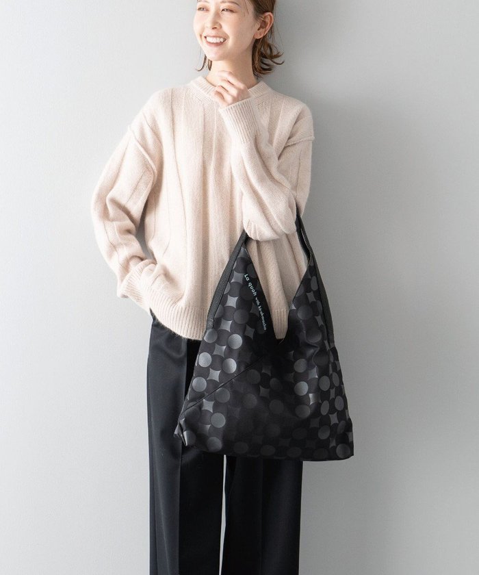 【ミヤビヤ/MIYABIYA】のLa quoh with kirakaracho 南蛮七宝ベーシックプリント モードショルダー インテリア・キッズ・メンズ・レディースファッション・服の通販 founy(ファニー) https://founy.com/ ファッション Fashion レディースファッション Ladies' Fashion Online ショルダー Shoulder スポーティ Sporty プリント Print ベーシック Basic リラックス Relax |ID: prp329100004592387 ipo3291000000032603097