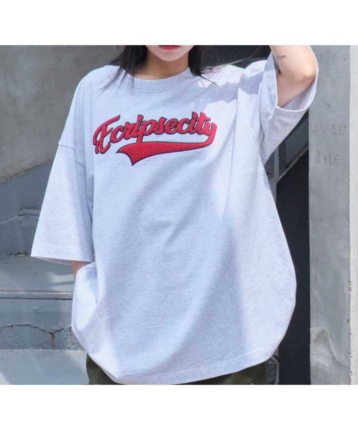 【ウィゴー/WEGO】の【ユニセックス着用アイテム/MLサイズ展開】サガラワッペンロゴBIG T(SS) インテリア・キッズ・メンズ・レディースファッション・服の通販 founy(ファニー) https://founy.com/ ファッション Fashion レディースファッション Ladies' Fashion Online トップス・カットソー Tops/Tshirt シャツ/ブラウス Shirts/Blouses ロング / Tシャツ T-Shirts カットソー Cut and Sewn 春 Spring カットソー Cut And Sew カーゴパンツ Cargo Pants スマホ Smartphone デニム Denim ネックレス Necklace フロント Front 半袖 Short Sleeve S/S・春夏 Ss・Spring/Summer 再入荷 Restock/Back In Stock/Re Arrival NEW・新作・新着・新入荷 New Arrivals おすすめ Recommend 夏 Summer |ID: prp329100004592446 ipo3291000000032603771