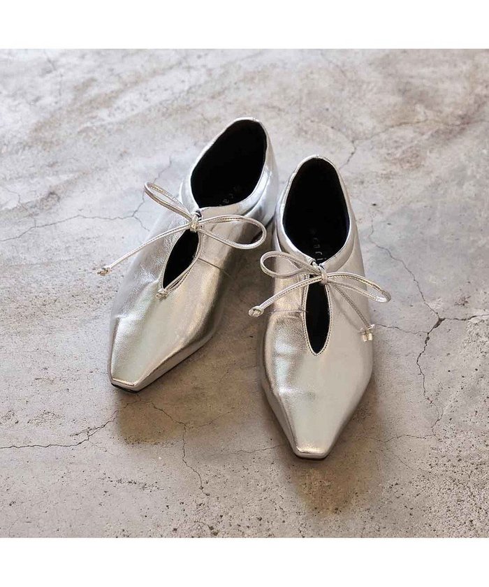 【モード エ ジャコモ/MODE ET JACOMO】のcarino フレンチスクエアフラットシューティ インテリア・キッズ・メンズ・レディースファッション・服の通販 founy(ファニー) https://founy.com/ ファッション Fashion レディースファッション Ladies' Fashion Online カッティング Cutting クール Cool シンプル Simple スクエア Square スタイリッシュ Stylish ソックス Socks フェミニン Feminine フレンチ French フロント Front ブーティ Booties マニッシュ Mannish レース Race エレガント 上品 Elegant ビジネス 仕事 通勤 Business A/W・秋冬 Aw・Autumn/Winter・Fw・Fall-Winter |ID: prp329100004592474 ipo3291000000032603997