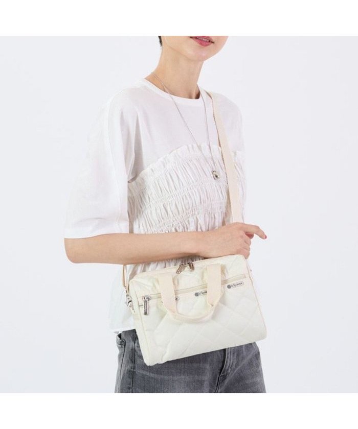 【レスポートサック/LeSportsac】のEVERYDAY SM SATCHEL/メレンゲドーンキルト インテリア・キッズ・メンズ・レディースファッション・服の通販 founy(ファニー) https://founy.com/ ファッション Fashion レディースファッション Fashion for Women アウトドア Outdoor Clothing キルティング Quilted, Quilting キルト Quilt, Quilted Fabric コレクション Collection, Seasonal Line コンパクト Compact, Small Size 財布 Wallet, Purse トラベル Travel, Travel Gear フォーマル Formal, Dressy プリント Print, Printed Pattern ボストン Boston ボストンバッグ Boston Bag, Retro Bag ポケット Pocket, Pocket Detail ポシェット Pochette, Mini Bag おすすめ Recommended / Our Picks 旅行 Travel エレガント 上品 Elegant |ID: prp329100004592508 ipo3291000000032604088