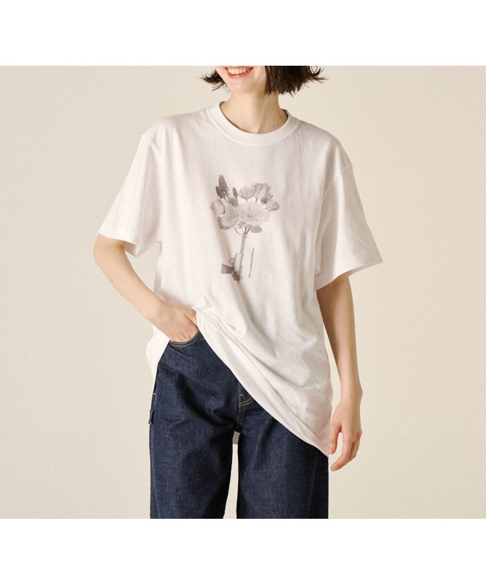 【リポトレンタアンニ/Ripo trenta anni】の【男女兼用】TAKATORI MEGUMIコラボTシャツ インテリア・キッズ・メンズ・レディースファッション・服の通販 founy(ファニー) 　ファッション　Fashion　レディースファッション　Ladies' Fashion Online　トップス・カットソー　Tops/Tshirt　シャツ/ブラウス　Shirts/Blouses　ロング / Tシャツ　T-Shirts　カットソー　Cut and Sewn　イラスト　Illustration　春　Spring　カットソー　Cut And Sew　グラフィック　Graphic　コラボ　Collaboration　シンプル　Simple　チューリップ　Tulip　手描き　Hand Drawn　人気　Popularity　プリント　Print　モノトーン　Monotone　S/S・春夏　Ss・Spring/Summer　夏　Summer　WHITE|ID: prp329100004593599 ipo3291000000032617826