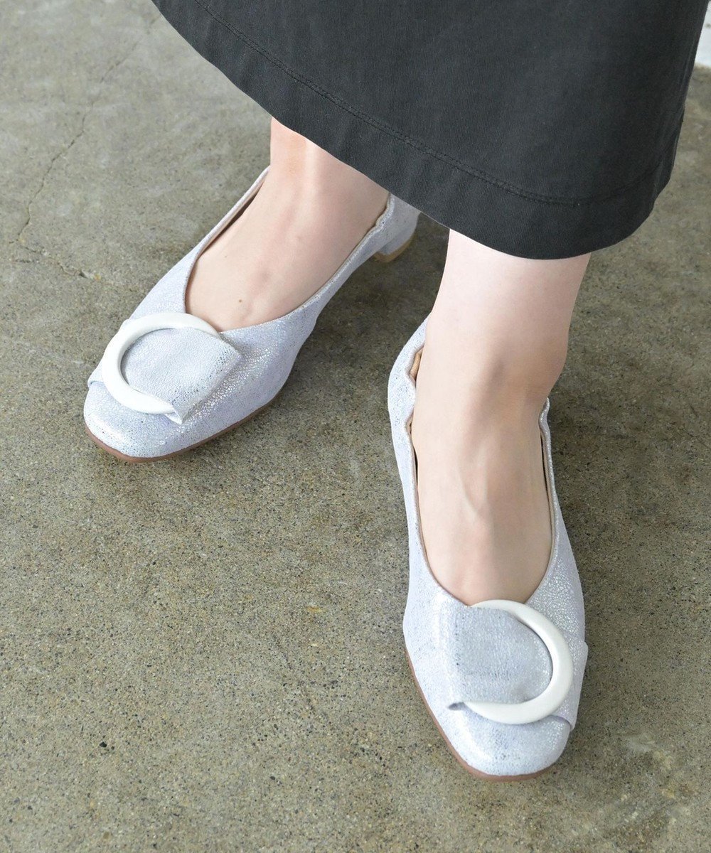 【ヌーベルローブオウ/nouvelleRobe Ou】の【本革・高反発】Big Buckle pumpsビッグバックル ヒールパンプス インテリア・キッズ・メンズ・レディースファッション・服の通販 founy(ファニー) 　ファッション　Fashion　レディースファッション　Fashion for Women　バッグ　Bags　クッション　Cushion, Throw Pillow　抗菌　Antibacterial, Bacteria-Resistant　シューズ　Shoes, Footwear　バレエ　Ballet, Ballet Style　ビッグ　Big, Oversized　フィット　Fit, Slim Fit　フラット　Flat, Flat Shoes　おすすめ　Recommended / Our Picks　シルバー系|ID: prp329100004593629 ipo3291000000032619137