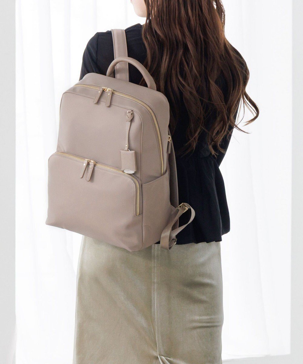 【エースバッグズアンドラゲッジ/ACE BAGS & LUGGAGE】のJewelna Rose フレイヤ・リュック2 エアリィ A4ゆったりサイズ 16261 インテリア・キッズ・メンズ・レディースファッション・服の通販 founy(ファニー) 　ファッション　Fashion　レディースファッション　Ladies' Fashion Online　バッグ　Bag　アクセサリー　Accessories　春　Spring　秋　Autumn/Fall　軽量　Lightweight　シンプル　Simple　スクエア　Square　スマート　Smart　スリーブ　Sleeve　ダブル　Double　チェック　Check　チャーム　Charm　トラベル　Travel　人気　Popularity　ハンドバッグ　Handbag　フェミニン　Feminine　フロント　Front　ベーシック　Basic　ポケット　Pocket　リュック　Ruck Sack　冬　Winter　再入荷　Restock/Back In Stock/Re Arrival　NEW・新作・新着・新入荷　New Arrivals　おすすめ　Recommend　夏　Summer　旅行　Travel　スーツケース キャリーケース　Suitcase　エレガント 上品　Elegant　グレージュ|ID: prp329100004593637 ipo3291000000032619212