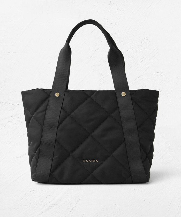 【トッカ/TOCCA】の【撥水・A4サイズ対応】TRACE PAVE QUILTOTE キルトバッグ インテリア・キッズ・メンズ・レディースファッション・服の通販 founy(ファニー) https://founy.com/ ファッション Fashion レディースファッション Fashion for Women バッグ Bags キルト Quilt, Quilted Fabric 財布 Wallet, Purse フロント Front, Front Design ポケット Pocket, Pocket Detail メタル Metal, Metal Parts モダン Modern, Contemporary A/W・秋冬 Autumn/Winter 冬 Winter / This Winter 新作・新入荷 New Arrivals / New In ビジネス 仕事 通勤 Business / Work / Commuting |ID: prp329100004593638 ipo3291000000032619219