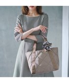 【トッカ/TOCCA】の【A4サイズ対応】TRACE PAVE QUILT TOTE キルトバッグ 人気、トレンドファッション・服の通販 founy(ファニー) ファッション Fashion レディースファッション Fashion for Women バッグ Bags 冬 Winter / This Winter キルト Quilt, Quilted Fabric フロント Front, Front Design ポケット Pocket, Pocket Detail メタル Metal, Metal Parts モダン Modern, Contemporary A/W・秋冬 Autumn/Winter 財布 Wallet, Purse ビジネス 仕事 通勤 Business / Work / Commuting thumbnail ベージュ系|ID: prp329100004593638 ipo3291000000033943750