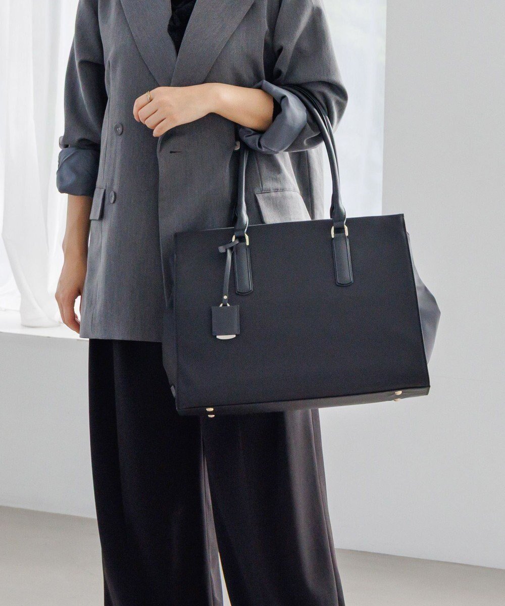 【エースバッグズアンドラゲッジ/ACE BAGS & LUGGAGE】のJewelna Rose OLバッグ・エト エアリィ 横型トートバッグ 16271 人気、トレンドファッション・服の通販 founy(ファニー) 　ファッション　Fashion　レディースファッション　Fashion for Women　バッグ　Bags　アクセサリー　Fashion Accessories　春　Spring　秋　Autumn　軽量　Lightweight, Ultra Light　シンプル　Simple, Minimal　チェック　Check, Plaid, Tartan　チャーム　Charm, Pendant　トラベル　Travel, Travel Gear　人気　Popular, Best Seller　フェミニン　Feminine, Girly　フラップ　Flap, Flap Pocket　ボックス　Boxy, Box Shape　ポケット　Pocket, Pocket Detail　ポーチ　Pouch, Small Case　マグネット　Magnet, Magnetic Closure　リュック　Backpack, Rucksack　冬　Winter / This Winter　再入荷　Restock / Back in Stock　おすすめ　Recommended / Our Picks　夏　Summer　旅行　Travel　スーツケース キャリーケース　Suitcase / Carry Case　エレガント 上品　Elegant　ギフト プレゼント　Gift / Present　ビジネス 仕事 通勤　Business / Work / Commuting　 other-1|ID: prp329100004593643 ipo3291000000033655505