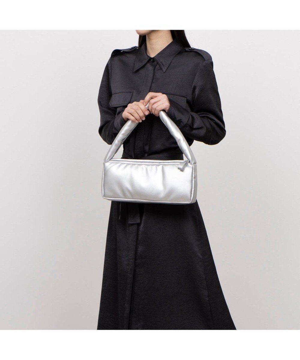 【アンビリオン/UNBILLION】のカシュカシュ cachecache / 横長パフバッグ インテリア・キッズ・メンズ・レディースファッション・服の通販 founy(ファニー) 　ファッション　Fashion　レディースファッション　Ladies' Fashion Online　バッグ　Bag　カラフル　Colorful　ショルダー　Shoulder　トレンド　Trend　ハンド　Hand　ハンドバッグ　Handbag　フォルム　Form　ミックス　Mix　モチーフ　Motif　再入荷　Restock/Back In Stock/Re Arrival　シルバー|ID: prp329100004595158 ipo3291000000032649394