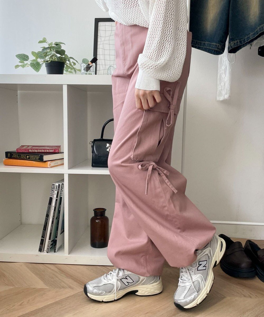 【ウィゴー/WEGO】のサイドリボンカーゴパンツ インテリア・キッズ・メンズ・レディースファッション・服の通販 founy(ファニー) 　ファッション　Fashion　レディースファッション　Ladies' Fashion Online　パンツ　Pants　春　Spring　秋　Autumn/Fall　カットソー　Cut And Sew　カーゴパンツ　Cargo Pants　サンダル　Sandals　ショート　Short　シンプル　Simple　スニーカー　Sneakers　スマホ　Smartphone　トレンド　Trend　ドローコード　Draw Cord　ポケット　Pocket　リボン　Ribbon　冬　Winter　A/W・秋冬　Aw・Autumn/Winter・Fw・Fall-Winter　NEW・新作・新着・新入荷　New Arrivals　おすすめ　Recommend　夏　Summer　ピンク|ID: prp329100004595821 ipo3291000000032657142