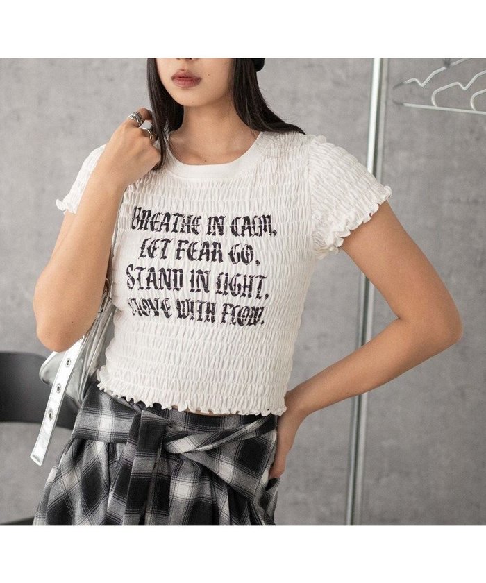 【ウィゴー/WEGO】のロゴシャーリングちびT インテリア・キッズ・メンズ・レディースファッション・服の通販 founy(ファニー) https://founy.com/ ファッション Fashion レディースファッション Fashion for Women トップス・カットソー Cut & Sew Tops シャツ・ブラウス・オフィスカジュアル Elegant Blouses & Button-Ups ロングTシャツ・Tシャツ Longline T-Shirts & Tees カットソー・ベーシックTシャツ Cut-and-Sewn Tops / Stretch Tees & Basics おすすめ Recommended / Our Picks カットソー Cut and Sewn Top カーゴパンツ Cargo Pants, Utility Pants コンパクト Compact, Small Size シャーリング Shirring, Ruched ショート Short, Short Length スマホ Smartphone, Mobile Device トレンド Trend, Trending Now フロント Front, Front Design 半袖 Short Sleeve, Half Sleeve 夏 Summer 春 Spring S/S・春夏 SS, Spring/Summer, Warm Season |ID: prp329100004595825 ipo3291000000032657163