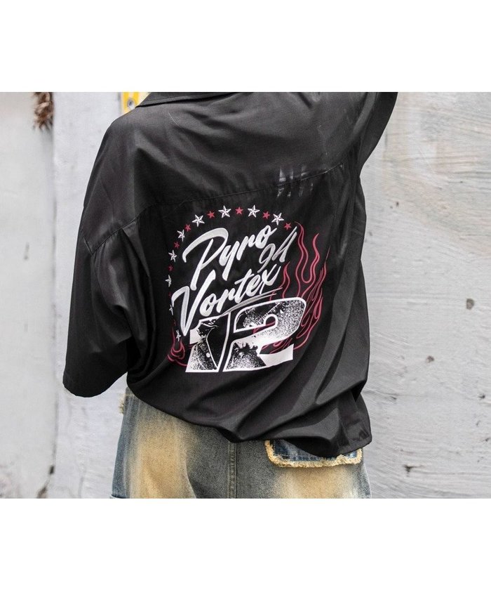 【ウィゴー/WEGO】の【ユニセックス着用ITEM/MLサイズ展開】オープンカラーグラフィックシャツ(SS) インテリア・キッズ・メンズ・レディースファッション・服の通販 founy(ファニー) https://founy.com/ ファッション Fashion レディースファッション Fashion for Women トップス・カットソー Cut & Sew Tops シャツ・ブラウス・オフィスカジュアル Elegant Blouses & Button-Ups インナー Innerwear ヴィンテージ Vintage Style 春 Spring グラフィック Graphic, Graphic Design スマホ Smartphone, Mobile Device とろみ Fluid, Flowy Fabric ダメージ Distressed, Destroyed デニム Denim, Jeans Material プリント Print, Printed Pattern 半袖 Short Sleeve, Half Sleeve メンズ Men's, Menswear リラックス Relax, Relaxed Fit ワイド Wide, Wide Fit ワンポイント One Point, Statement Accent S/S・春夏 SS, Spring/Summer, Warm Season おすすめ Recommended / Our Picks 夏 Summer |ID: prp329100004595875 ipo3291000000033655215