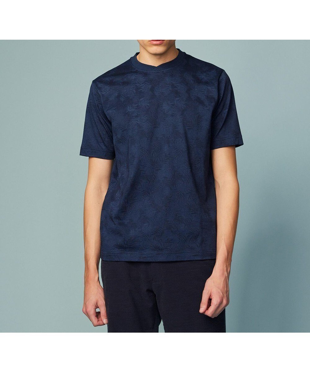 【ジョセフ アブード/JOSEPH ABBOUD / MEN】の【吸水速乾】リーフ柄ジャガード クルーネック Tシャツ インテリア・キッズ・メンズ・レディースファッション・服の通販 founy(ファニー) 　ファッション　Fashion　メンズファッション　Men's Style Online　トップス・カットソー　Tops/Tshirt/Men　シャツ　Shirts　カットソー　Cut And Sew　グラデーション　Gradation　ストレッチ　Stretch　リーフ　Leaf　再入荷　Restock/Back In Stock/Re Arrival　吸水　Water Absorption　夏　Summer　春　Spring　S/S・春夏　Ss・Spring/Summer　軽量　Lightweight　ネイビー系|ID: prp329100004596261 ipo3291000000032662562