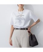 【23区/NIJYUSANKU】の【洗える】JANE PACKERコラボ フラワー刺繍 Tシャツ ホワイト系|ID:prp329100004596271