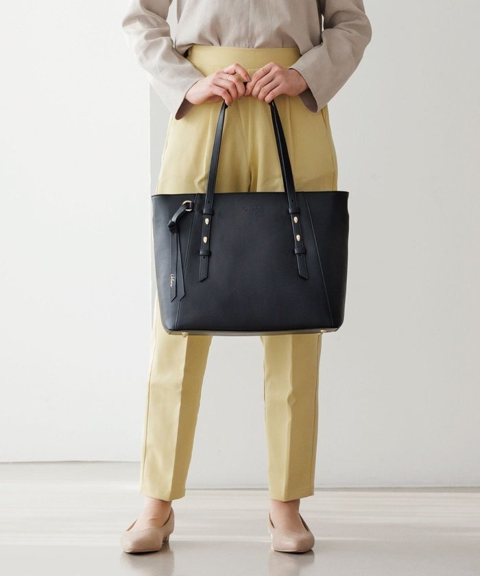 【エースバッグズアンドラゲッジ/ACE BAGS & LUGGAGE】のJewelna Rose オリンズ トートバッグ A4サイズ 13.3インチPC収納 本革 11924 ジュエルナローズ ショルダーバッグ 2way インテリア・キッズ・メンズ・レディースファッション・服の通販 founy(ファニー) https://founy.com/ ファッション Fashion レディースファッション Ladies' Fashion Online バッグ Bag クッション Cushion ショルダー Shoulder シンプル Simple ポケット Pocket リュック Ruck Sack ワーク Work おすすめ Recommend エレガント 上品 Elegant ビジネス 仕事 通勤 Business |ID: prp329100004596297 ipo3291000000032663131