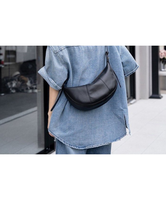 【スタイルコード/STYLE CODE】の【Lyrss/リルス】牛革 クロスボディバッグ インテリア・キッズ・メンズ・レディースファッション・服の通販 founy(ファニー) https://founy.com/ ファッション Fashion レディースファッション Ladies' Fashion Online バッグ Bag ポーチ Pouches NEW・新作・新着・新入荷 New Arrivals おすすめ Recommend ショルダー Shoulder トレンド Trend ポケット Pocket ポーチ Pouch 旅行 Travel |ID: prp329100004596807 ipo3291000000032668279