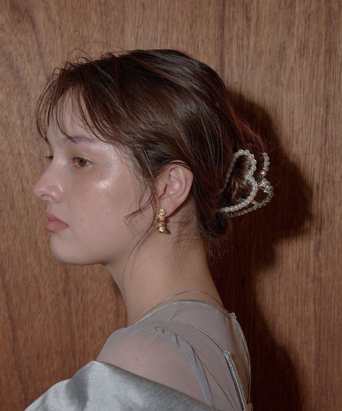 【フィービィー/phoebe】のハートバンスクリップ パール インテリア・キッズ・メンズ・レディースファッション・服の通販 founy(ファニー) https://founy.com/ ファッション Fashion レディースファッション Fashion for Women シュシュ&ヘアアクセ/ヘアアレンジ Scrunchies & Hair Accessories おすすめ Recommended / Our Picks アクセサリー Fashion Accessories シンプル Simple, Minimal ハーフ Half, Half-Length バレッタ Barrette, Hair Clip パール Pearl, Pearl Accent 人気 Popular, Best Seller 結婚式 Wedding |ID: prp329100004596992 ipo3291000000032670611