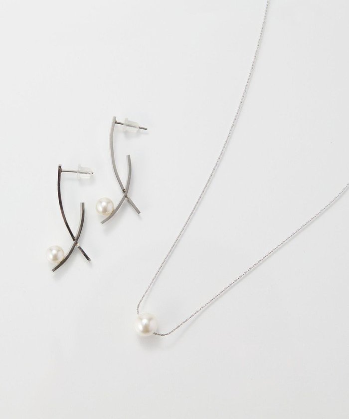 【フィービィー/phoebe】のオンワード限定セット 【金属アレルギー対応】ワントップパールネックレス×クロスラインパールピアス/サージカルステンレス インテリア・キッズ・メンズ・レディースファッション・服の通販 founy(ファニー) https://founy.com/ ファッション Fashion レディースファッション Fashion for Women ジュエリー Jewelry ネックレス Necklaces & Pendants アクセサリー Fashion Accessories エレガント 上品 Elegant 洗える Machine Washable シンプル Simple, Minimal スタイリッシュ Stylish, Fashionable チェーン Chain, Chain Strap トレンド Trend, Trending Now ネックレス Necklace, Pendant Necklace 人気 Popular, Best Seller パール Pearl, Pearl Accent フォーマル Formal, Dressy メタル Metal, Metal Parts 新作・新入荷 New Arrivals / New In 結婚式 Wedding |ID: prp329100004597055 ipo3291000000032671288