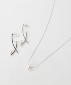 【フィービィー/phoebe】のオンワード限定セット 【金属アレルギー対応】ワントップパールネックレス×クロスラインパールピアス/サージカルステンレス シルバー|ID: prp329100004597055 ipo3291000000032671292