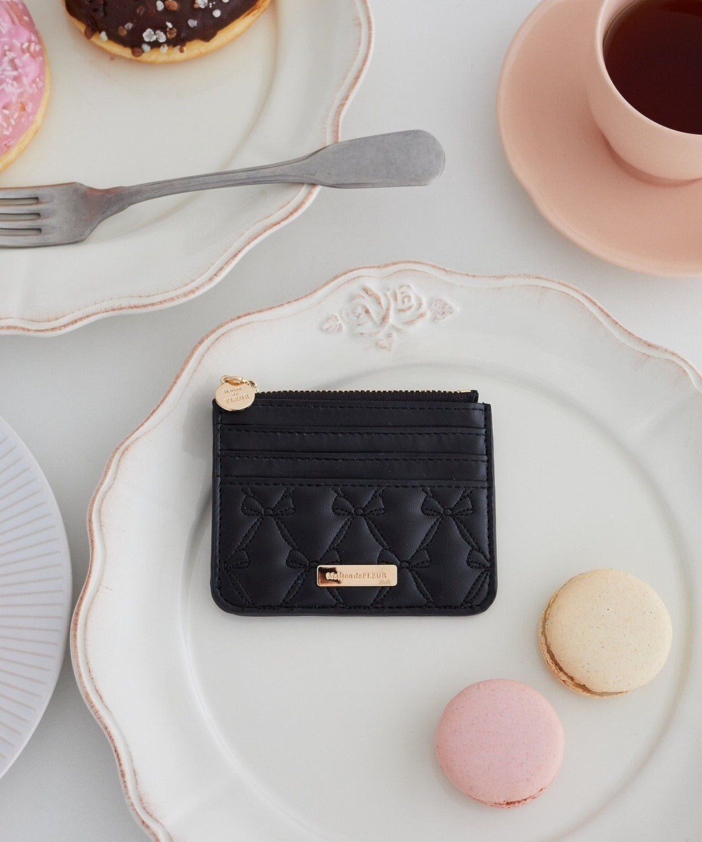 【メゾンドフルール/Maison de FLEUR】のリボンキルティングフラグメントケース インテリア・キッズ・メンズ・レディースファッション・服の通販 founy(ファニー) 　ファッション　Fashion　レディースファッション　Fashion for Women　ミニ財布・二つ折り財布　Wallets & Card Cases　カードケース/名刺入れ　Card Holders & Business Cases　キルティング　Quilted, Quilting　コイン　Coin, Coin Design　ポケット　Pocket, Pocket Detail　リボン　Ribbon, Bow　人気　Popular, Best Seller　財布　Wallet, Purse　Black|ID: prp329100004597091 ipo3291000000033655609