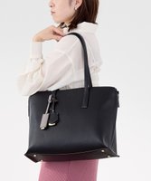 【エースバッグズアンドラゲッジ/ACE BAGS & LUGGAGE】のJewelna Rose OLバッグ・セレム 横型トートバッグ A4サイズ 16189 ジュエルナローズ 人気、トレンドファッション・服の通販 founy(ファニー) ファッション Fashion レディースファッション Ladies' Fashion Online バッグ Bag 傘 Umbrella シンプル Simple スタイリッシュ Stylish スマート Smart スリーブ Sleeve チャーム Charm フェイクレザー Faux Leather フェミニン Feminine ポケット Pocket ポーチ Pouch ラップ Wrap リュック Ruck Sack 再入荷 Restock/Back In Stock/Re Arrival おすすめ Recommend スーツケース キャリーケース Suitcase エレガント 上品 Elegant ビジネス 仕事 通勤 Business |ID:prp329100004597542
