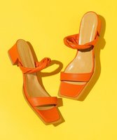 【23区/NIJYUSANKU】の【WEB限定】ツイスト ベルト サンダル 人気、トレンドファッション・服の通販 founy(ファニー) ファッション Fashion レディースファッション Ladies' Fashion Online ベルト Belts 2023年 2023 2023春夏・S/S Ss,Spring/Summer,2023 オレンジ Orange サンダル Sandals スクエア Square ツイスト Twist エレガント 上品 Elegant 再入荷 Restock/Back In Stock/Re Arrival 夏 Summer 春 Spring S/S・春夏 Ss・Spring/Summer |ID:prp329100004598471
