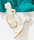 【23区/NIJYUSANKU】の【WEB限定】ツイスト ベルト サンダル 人気、トレンドファッション・服の通販 founy(ファニー) ファッション Fashion レディースファッション Ladies' Fashion Online ベルト Belts 2023年 2023 2023春夏・S/S Ss,Spring/Summer,2023 オレンジ Orange サンダル Sandals スクエア Square ツイスト Twist エレガント 上品 Elegant 再入荷 Restock/Back In Stock/Re Arrival 夏 Summer 春 Spring S/S・春夏 Ss・Spring/Summer thumbnail ホワイト系|ID: prp329100004598471 ipo3291000000032686219