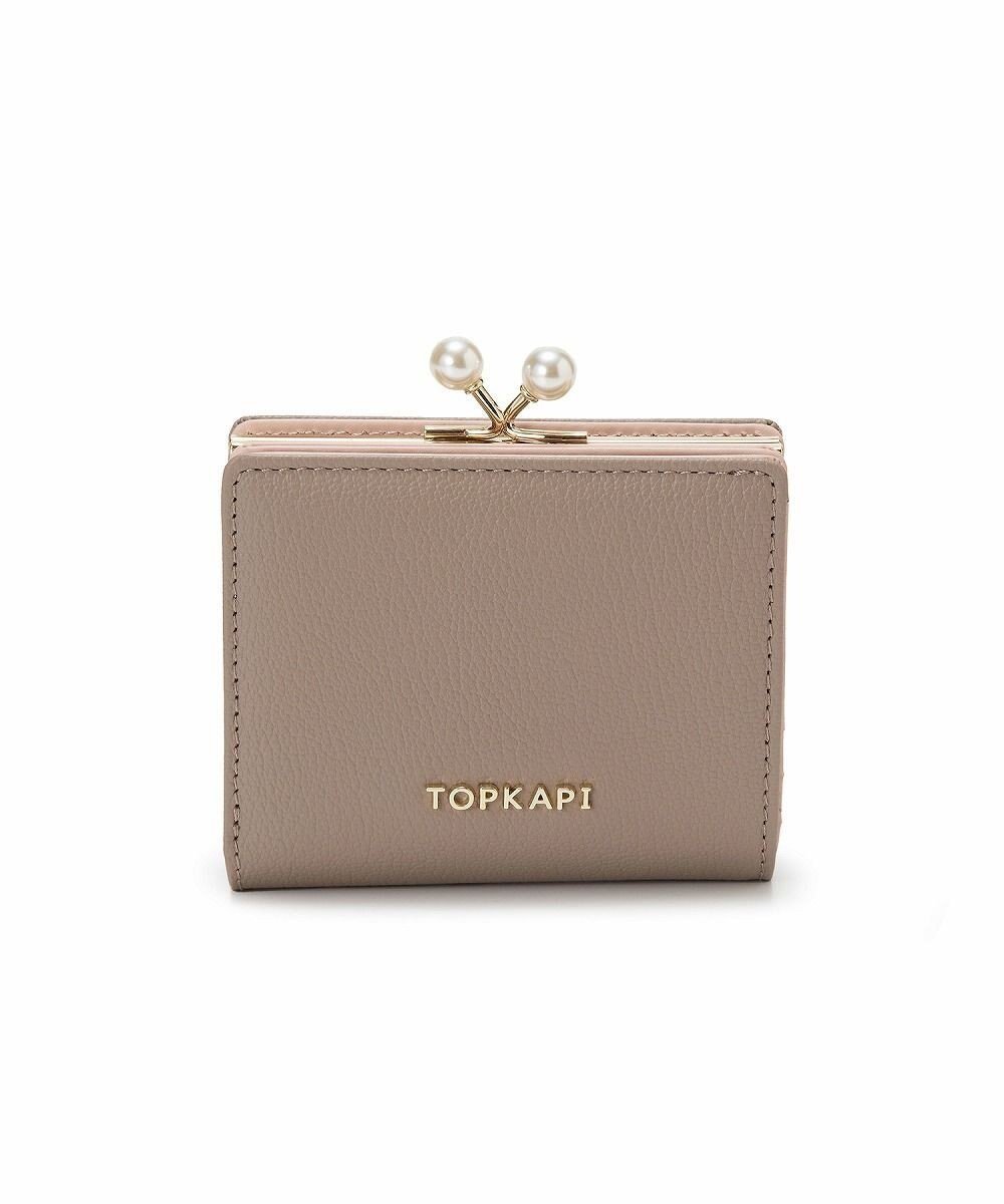 【トプカピ/TOPKAPI】の【TOPKAPI】シュリンクレザー パール がま口 二つ折り 財布 インテリア・キッズ・メンズ・レディースファッション・服の通販 founy(ファニー) 　ファッション　Fashion　レディースファッション　Fashion for Women　ミニ財布・二つ折り財布　Wallets & Card Cases　コンパクト　Compact, Small Size　シルバー　Silver, Metallic Silver　パール　Pearl, Pearl Accent　ベーシック　Basic, Essential　ポケット　Pocket, Pocket Detail　エレガント 上品　Elegant　財布　Wallet, Purse　グレージュ|ID: prp329100004598494 ipo3291000000033567678