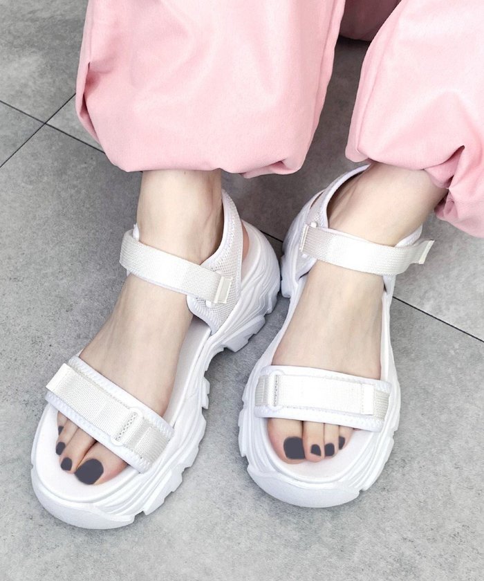 【ウィゴー/WEGO】の【S～XLサイズ】厚底ダッドスポーツサンダル インテリア・キッズ・メンズ・レディースファッション・服の通販 founy(ファニー) https://founy.com/ ファッション Fashion レディースファッション Ladies' Fashion Online スポーツウェア Sportswear サンダル / ミュール Sandals アウトドア Outdoor インソール Insole 厚底 Platforms 春 Spring サンダル Sandals シルバー Silver シンプル Simple スポーツ Sports スマホ Smartphone トレンド Trend 無地 Plain Color ラップ Wrap S/S・春夏 Ss・Spring/Summer 再入荷 Restock/Back In Stock/Re Arrival 夏 Summer |ID: prp329100004598530 ipo3291000000032687160