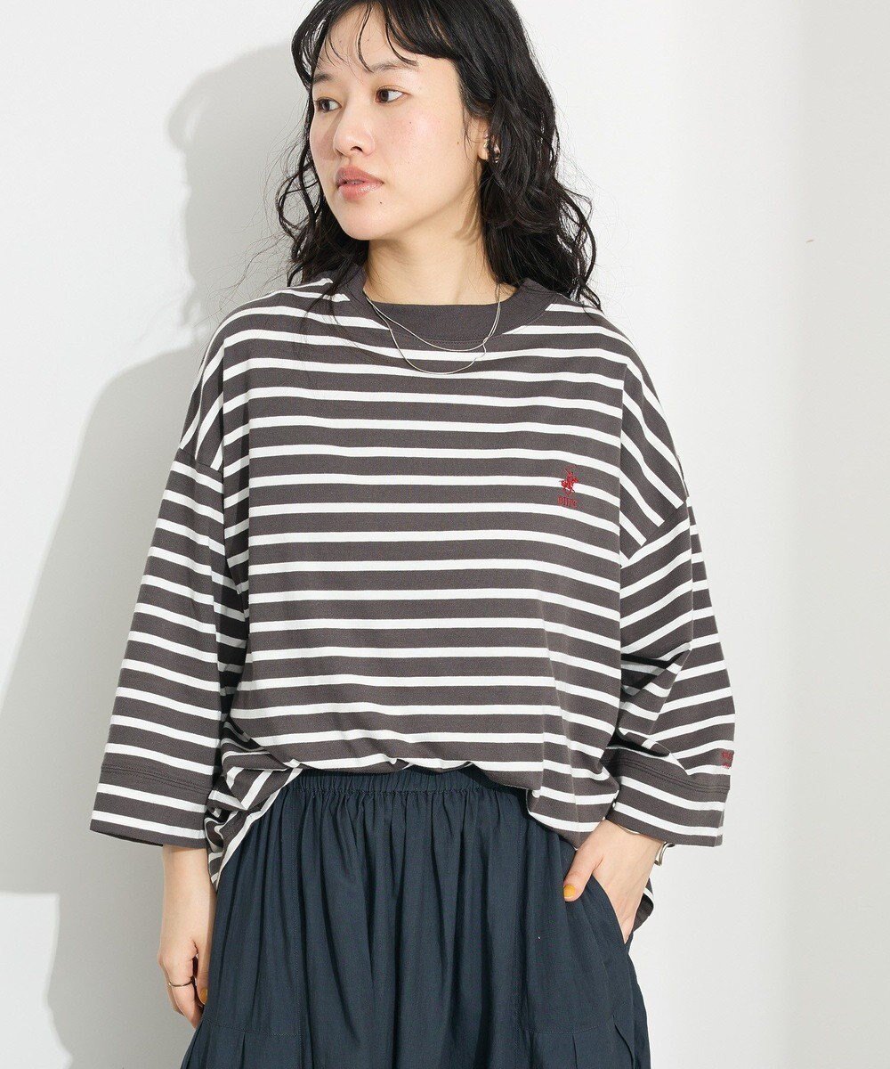 【クラフトスタンダードブティック/CRAFT STANDARD BOUTIQUE】の【別注】BHPC/刺繍ワイドスリーブTEE インテリア・キッズ・メンズ・レディースファッション・服の通販 founy(ファニー) 　ファッション　Fashion　レディースファッション　Fashion for Women　トップス・カットソー　Cut & Sew Tops　シャツ・ブラウス・オフィスカジュアル　Elegant Blouses & Button-Ups　ロングTシャツ・Tシャツ　Longline T-Shirts & Tees　カットソー・ベーシックTシャツ　Cut-and-Sewn Tops / Stretch Tees & Basics　新作・新入荷　New Arrivals / New In　おすすめ　Recommended / Our Picks　カットソー　Cut and Sewn Top　シンプル　Simple, Minimal　スリーブ　Sleeve, Long Sleeve / Short Sleeve　ボトム　Bottoms, Lower Wear　ポケット　Pocket, Pocket Detail　ワイド　Wide, Wide Fit　ワンポイント　One Point, Statement Accent　別注　Limited Edition, Custom Order　夏　Summer　春　Spring　S/S・春夏　SS, Spring/Summer, Warm Season　Border Black|ID: prp329100004598614 ipo3291000000032688007