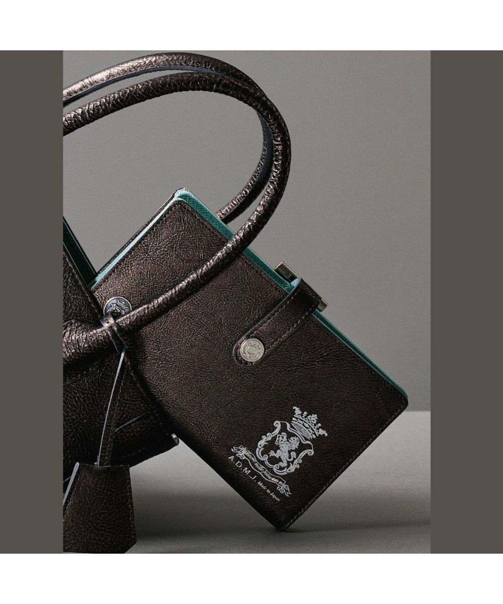 【アクセソワドゥマドモワゼルジャップ/A.D.M.J】の【牛革】メタリックレザー/ガマグチ付ロングウォレット インテリア・キッズ・メンズ・レディースファッション・服の通販 founy(ファニー) ファッション Fashion レディースファッション Fashion for Women ミニ財布・二つ折り財布 Wallets & Card Cases アンティーク Antique-Inspired ウォレット Wallet 財布 Wallet, Purse ポケット Pocket, Pocket Detail メタリック Metallic, Shiny Finish モチーフ Motif, Design Theme ギフト プレゼント Gift / Present グラファイト|ID: prp329100004598762 ipo3291000000033655291