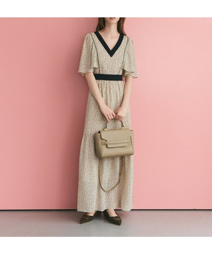 【グレース コンチネンタル/GRACE CONTINENTAL】のドットフレアスリーブマキシ インテリア・キッズ・メンズ・レディースファッション・服の通販 founy(ファニー) https://founy.com/ ファッション Fashion レディースファッション Fashion for Women ワンピース Dresses ヴィンテージ Vintage Style 春 Spring ジョーゼット Georgette, Semi-Sheer Fabric スリーブ Sleeve, Long Sleeve / Short Sleeve トリミング Trimming, Decorative Edge ドット Polka Dot, Dot Pattern ドレープ Drape, Draping Fabric 手描き Hand-Drawn, Illustrated バランス Balance, Style Balance フィット Fit, Slim Fit フレア Flare, Flared プリント Print, Printed Pattern ボヘミアン Bohemian, Ethnic Style メタリック Metallic, Shiny Finish ランダム Random, Irregular リボン Ribbon, Bow ロング Long, Long-Length S/S・春夏 SS, Spring/Summer, Warm Season 夏 Summer エレガント 上品 Elegant |ID: prp329100004599612 ipo3291000000034639795