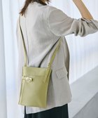 【トプカピ/TOPKAPI】の【TREASURE TOPKAPI】ベルトデザイン レザー フラット ショルダーバッグ ライムグリーン|ID: prp329100004600554 ipo3291000000032708674