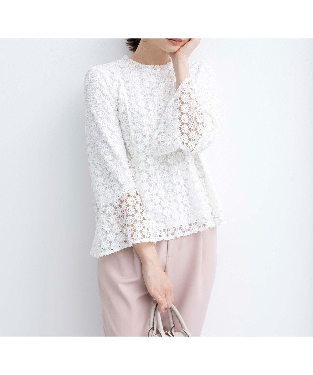 【組曲/KUMIKYOKU】の【WEB限定】フラワーレース 袖フレアトップス 人気、トレンドファッション・服の通販 founy(ファニー) 　ファッション　Fashion　レディースファッション　Fashion for Women　トップス・カットソー　Cut & Sew Tops　シャツ・ブラウス・オフィスカジュアル　Elegant Blouses & Button-Ups　ロングTシャツ・Tシャツ　Longline T-Shirts & Tees　カットソー・ベーシックTシャツ　Cut-and-Sewn Tops / Stretch Tees & Basics　インナー　Innerwear　エレガント 上品　Elegant　春　Spring　カットソー　Cut and Sewn Top　クラシカル　Classical, Vintage-Inspired　ケミカル　Chemical, Chemical Wash　スタンド　Stand Collar, Upright Stand　人気　Popular, Best Seller　フラワー　Flower, Floral　フレア　Flare, Flared　レース　Lace, Lace Fabric　S/S・春夏　SS, Spring/Summer, Warm Season　再入荷　Restock / Back in Stock　夏　Summer　 other-1|ID: prp329100004600606 ipo3291000000032709032