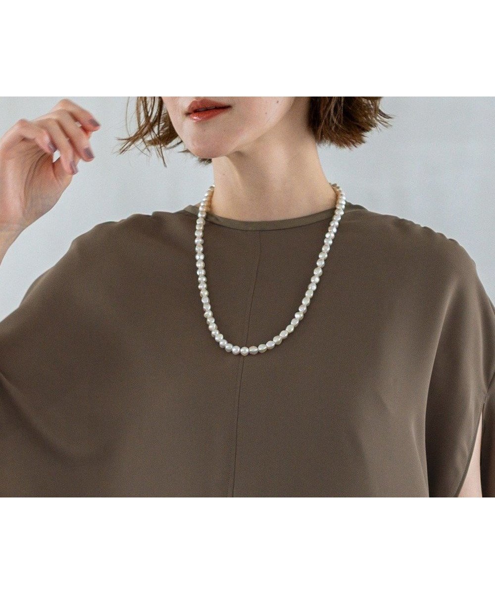 【23区/NIJYUSANKU】のパールスライドチェーンネックレス 人気、トレンドファッション・服の通販 founy(ファニー) 　ファッション　Fashion　レディースファッション　Fashion for Women　ジュエリー　Jewelry　ネックレス　Necklaces & Pendants　2025年　2025　2025-2026秋冬・A/W　Autumn/Winter 2025–26 AW25–26　アクセサリー　Fashion Accessories　コンビ　Combo, Combination Style　ショート　Short, Short Length　シンプル　Simple, Minimal　チェーン　Chain, Chain Strap　ネックレス　Necklace, Pendant Necklace　バロック　Baroque, Baroque Design　パール　Pearl, Pearl Accent　 other-1|ID: prp329100004600741 ipo3291000000035634000