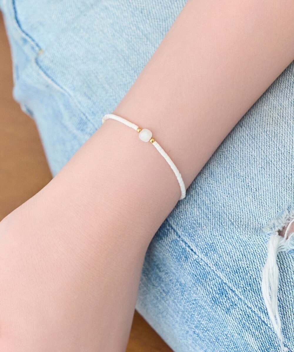 【フィービィー/phoebe】のストーンコードブレスレット ホワイト/天然石 人気、トレンドファッション・服の通販 founy(ファニー) 　ファッション　Fashion　レディースファッション　Fashion for Women　ジュエリー　Jewelry　チェーン＆カフブレスレット　Cuff & Chain Bracelets　新作・新入荷　New Arrivals / New In　おすすめ　Recommended / Our Picks　アクセサリー　Fashion Accessories　ストーン　Stone, Gem-Like　ブレスレット　Bracelet, Wristband　 other-1|ID: prp329100004600765 ipo3291000000032710358
