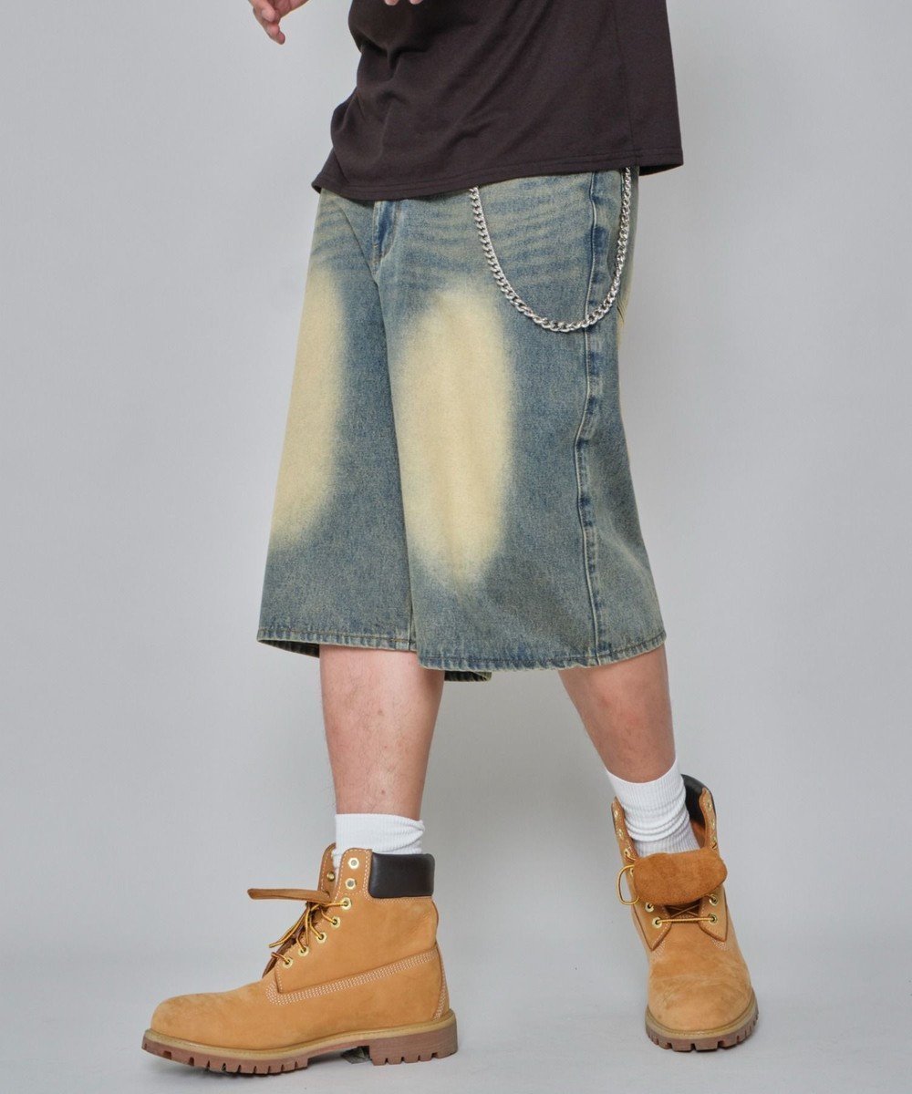 【ウィゴー/WEGO】の【ユニセックス着用ITEM】チェーン付きスーパーバギーデニムショーツ インテリア・キッズ・メンズ・レディースファッション・服の通販 founy(ファニー) 　ファッション　Fashion　レディースファッション　Fashion for Women　パンツ　Pants & Trousers　デニムパンツ・ジーンズ・美脚デニム　Denim Jeans & Pants　春　Spring　ショーツ　Shorts, Short Pants　スマホ　Smartphone, Mobile Device　チェーン　Chain, Chain Strap　デニム　Denim, Jeans Material　トレンド　Trend, Trending Now　ベスト　Vest, Waistcoat　ワイド　Wide, Wide Fit　S/S・春夏　SS, Spring/Summer, Warm Season　プチプライス・低価格　Affordable / Budget Price　おすすめ　Recommended / Our Picks　夏　Summer　デニム淡加工色|ID: prp329100004600812 ipo3291000000033655072