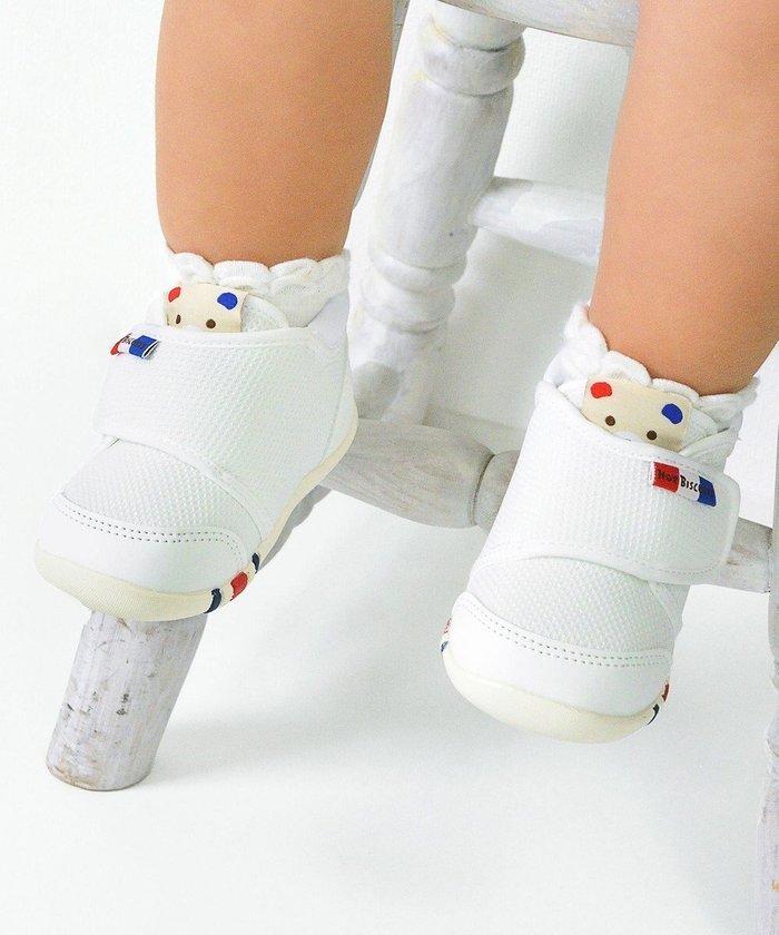 【ミキハウスホットビスケッツ/MIKI HOUSE HOT BISCUITS / KIDS】の【11.5-13.5cm】 ファーストベビーシューズ インテリア・キッズ・メンズ・レディースファッション・服の通販 founy(ファニー) https://founy.com/ ファッション Fashion キッズファッション Fashion for Kids シューズ Shoes, Footwear シンプル Simple, Minimal スニーカー Sneakers, Trainers 定番 Standard, Basic Item フィット Fit, Slim Fit メッシュ Mesh, Net Fabric おすすめ Recommended / Our Picks ギフト プレゼント Gift / Present |ID: prp329100004601723 ipo3291000000032717774