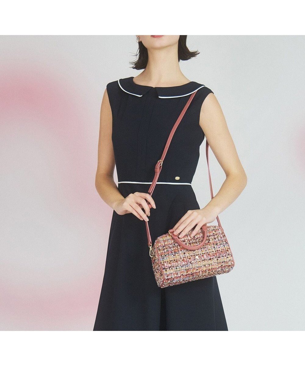 【トッカ/TOCCA】の【美人百花掲載】OREILLER BAG ミニボストンバッグ インテリア・キッズ・メンズ・レディースファッション・服の通販 founy(ファニー) 雑誌掲載アイテム Magazine Picks & Fashion Features ファッション雑誌 Fashion Magazines ビジンヒャッカ 美人百花 ファッション Fashion レディースファッション Fashion for Women バッグ Bags アクセサリー Fashion Accessories キルト Quilt, Quilted Fabric コンパクト Compact, Small Size ジップ Zip, Zipper スマホ Smartphone, Mobile Device 財布 Wallet, Purse 雑誌 Magazine, Fashion Magazine トレンド Trend, Trending Now フォルム Silhouette, Form ボストンバッグ Boston Bag, Retro Bag ポケット Pocket, Pocket Detail モダン Modern, Contemporary リボン Ribbon, Bow リュクス Luxury, Elegant, High-End, Chic A/W・秋冬 Autumn/Winter 冬 Winter / This Winter ローズ系|ID: prp329100004602180 ipo3291000000034030943