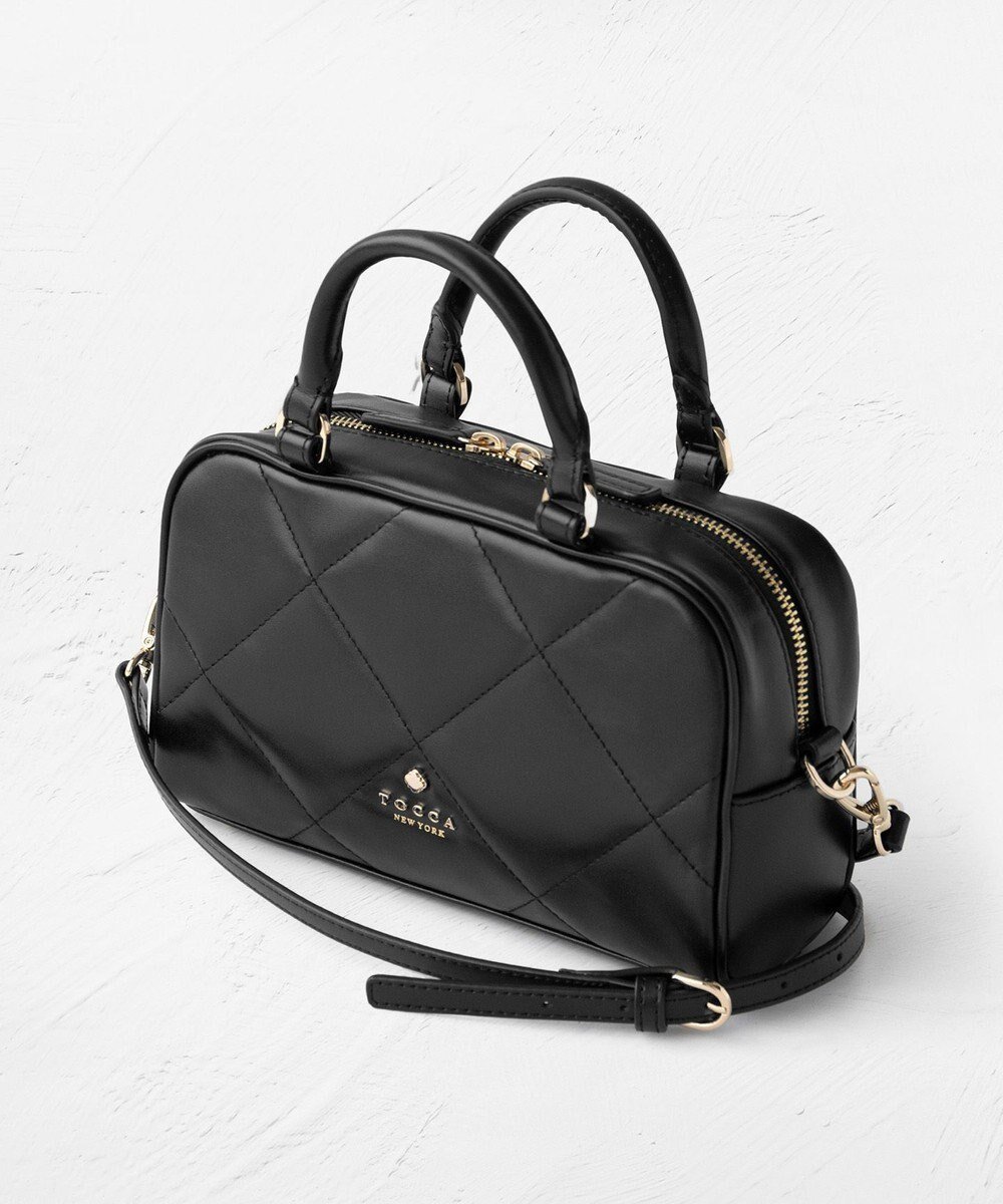 【トッカ/TOCCA】の【美人百花掲載】OREILLER BAG ミニボストンバッグ インテリア・キッズ・メンズ・レディースファッション・服の通販 founy(ファニー) 雑誌掲載アイテム Magazine Picks & Fashion Features ファッション雑誌 Fashion Magazines ビジンヒャッカ 美人百花 ファッション Fashion レディースファッション Fashion for Women バッグ Bags アクセサリー Fashion Accessories キルト Quilt, Quilted Fabric コンパクト Compact, Small Size ジップ Zip, Zipper スマホ Smartphone, Mobile Device 財布 Wallet, Purse 雑誌 Magazine, Fashion Magazine トレンド Trend, Trending Now フォルム Silhouette, Form ボストンバッグ Boston Bag, Retro Bag ポケット Pocket, Pocket Detail モダン Modern, Contemporary リボン Ribbon, Bow リュクス Luxury, Elegant, High-End, Chic A/W・秋冬 Autumn/Winter 冬 Winter / This Winter ブラック系|ID: prp329100004602180 ipo3291000000034569498