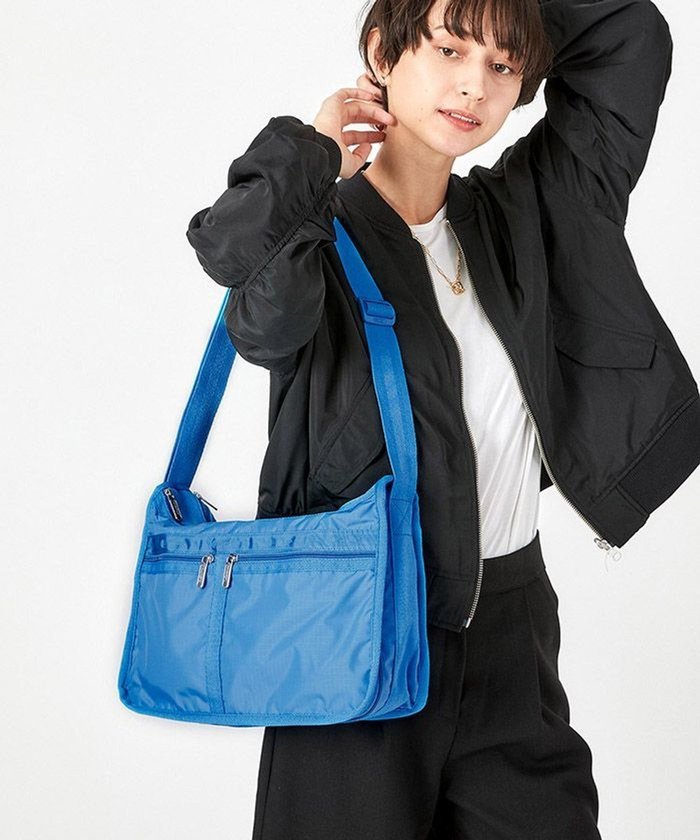 【レスポートサック/LeSportsac】のDELUXE EVERYDAY BAG/ヴィヴィッドブルー インテリア・キッズ・メンズ・レディースファッション・服の通販 founy(ファニー) https://founy.com/ ファッション Fashion レディースファッション Fashion for Women アウトドア Outdoor Clothing 傘 Umbrella, Parasol 軽量 Lightweight, Ultra Light シンプル Simple, Minimal スポーツ Sports, Activewear トラベル Travel, Travel Gear 手帳 Planner, Notebook 人気 Popular, Best Seller プリント Print, Printed Pattern ポケット Pocket, Pocket Detail ポーチ Pouch, Small Case 無地 Plain, Solid Color おすすめ Recommended / Our Picks 旅行 Travel |ID: prp329100004602905 ipo3291000000032733484
