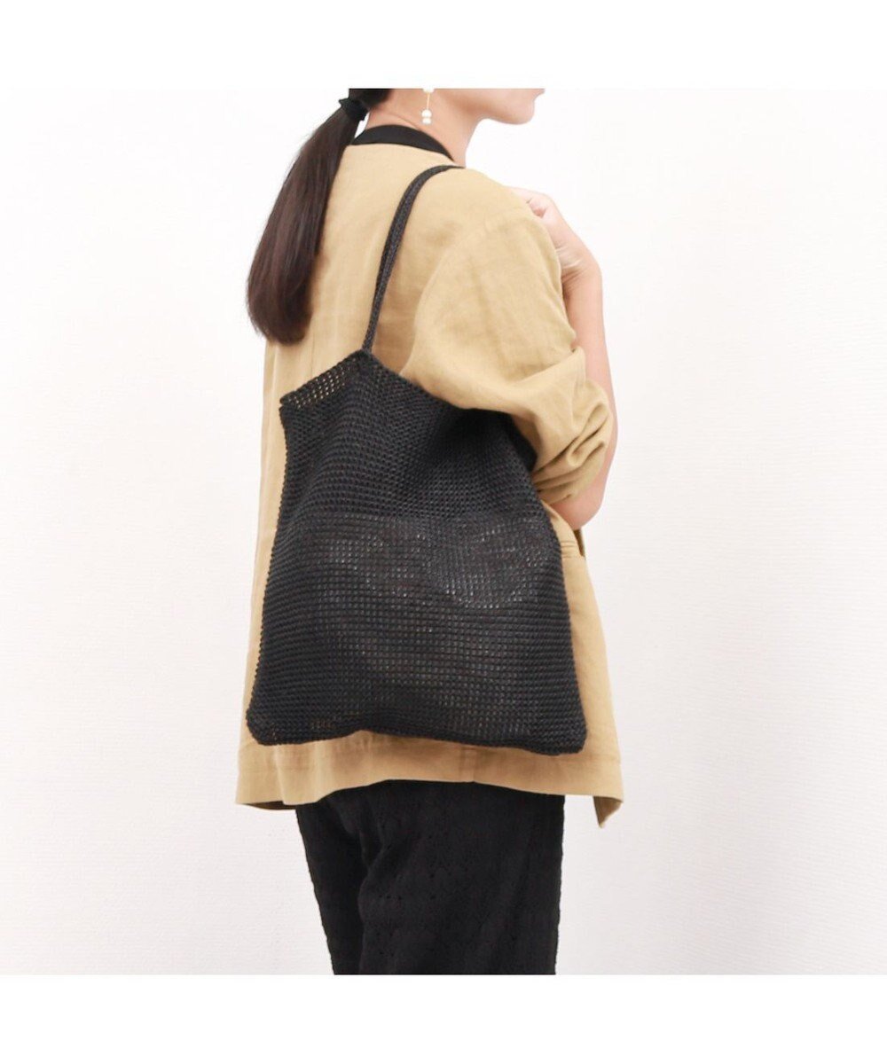 【アンビリオン/UNBILLION】のカシュカシュ cachecache / ラメ糸編みトートバッグ インテリア・キッズ・メンズ・レディースファッション・服の通販 founy(ファニー) 　ファッション　Fashion　レディースファッション　Fashion for Women　バッグ　Bags　カラフル　Colorful Design　財布　Wallet, Purse　トラベル　Travel, Travel Gear　トレンド　Trend, Trending Now　ハンド　Hand, Handmade　ポケット　Pocket, Pocket Detail　ミックス　Mix, Mixed Style　モチーフ　Motif, Design Theme　リラックス　Relax, Relaxed Fit　再入荷　Restock / Back in Stock　おすすめ　Recommended / Our Picks　旅行　Travel　エレガント 上品　Elegant　ブラック|ID: prp329100004602948 ipo3291000000033683027