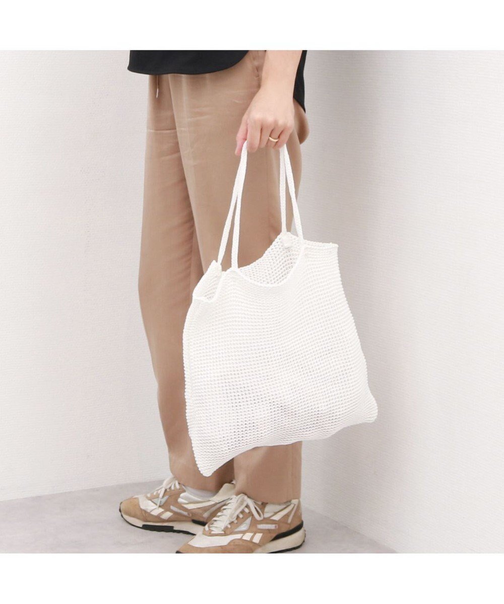 【アンビリオン/UNBILLION】のカシュカシュ cachecache / ラメ糸編みトートバッグ インテリア・キッズ・メンズ・レディースファッション・服の通販 founy(ファニー) 　ファッション　Fashion　レディースファッション　Fashion for Women　バッグ　Bags　カラフル　Colorful Design　財布　Wallet, Purse　トラベル　Travel, Travel Gear　トレンド　Trend, Trending Now　ハンド　Hand, Handmade　ポケット　Pocket, Pocket Detail　ミックス　Mix, Mixed Style　モチーフ　Motif, Design Theme　リラックス　Relax, Relaxed Fit　再入荷　Restock / Back in Stock　おすすめ　Recommended / Our Picks　旅行　Travel　エレガント 上品　Elegant　ホワイト|ID: prp329100004602948 ipo3291000000033683034