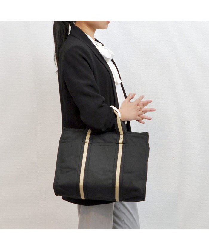 【アンビリオン/UNBILLION】のcachecache ラインテープボックスパーテーション2wayトート インテリア・キッズ・メンズ・レディースファッション・服の通販 founy(ファニー) https://founy.com/ ファッション Fashion レディースファッション Fashion for Women バッグ Bags カラフル Colorful Design ショルダー Shoulder, Shoulder Strap 雑誌 Magazine, Fashion Magazine ハンド Hand, Handmade フラップ Flap, Flap Pocket ポケット Pocket, Pocket Detail ミックス Mix, Mixed Style モチーフ Motif, Design Theme 再入荷 Restock / Back in Stock おすすめ Recommended / Our Picks ビジネス 仕事 通勤 Business / Work / Commuting |ID: prp329100004602960 ipo3291000000034316645